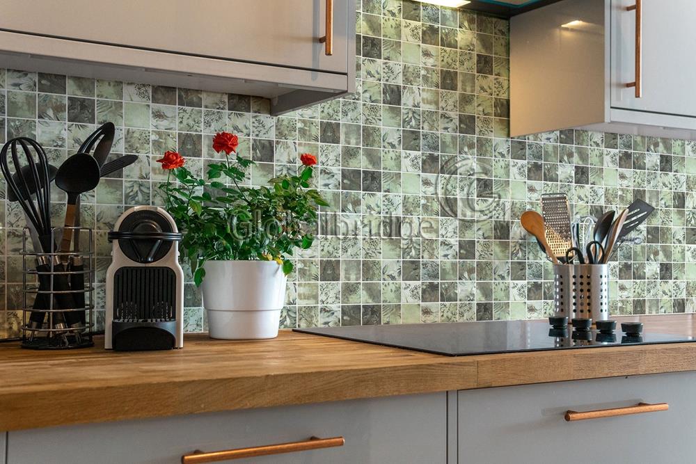 Kitchen glass tiles design