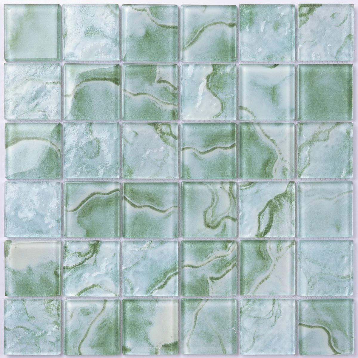 Natural Texture Green Pattern Glass Mosaic Tile