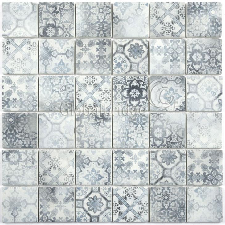 Kitchen glass tiles design